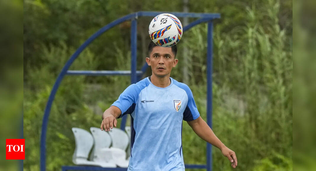 सुनील छत्र वापस! CAFA राष्ट्र कप पोडियम के बाद, भारत AFC एशियाई कप क्वालीफायर के लिए 30 संभावनाओं का नाम देता है फ़ुटबॉल समाचार