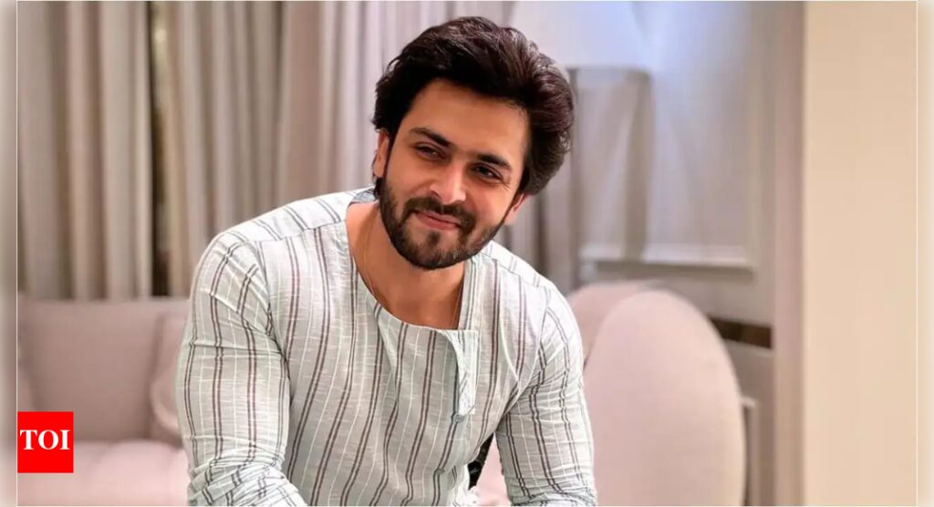 Shoaib Ibrahim को 16 साल पूरा करते हुए अपना पहला शो ‘Rehna Hai Teri Palkon ki Chhaon Mein’ याद है।