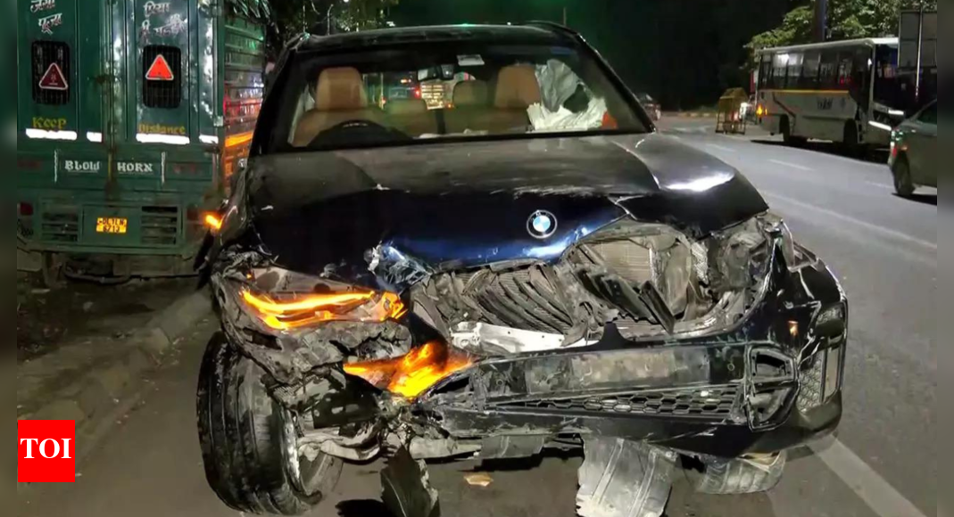 बीएमडब्ल्यू राम बाइक: ड्राइवर ने अधिकारियों की मौत से गिरफ्तार किया – दुर्घटना का चौंकाने वाला विवरण उभरता हुआ | भारत समाचार