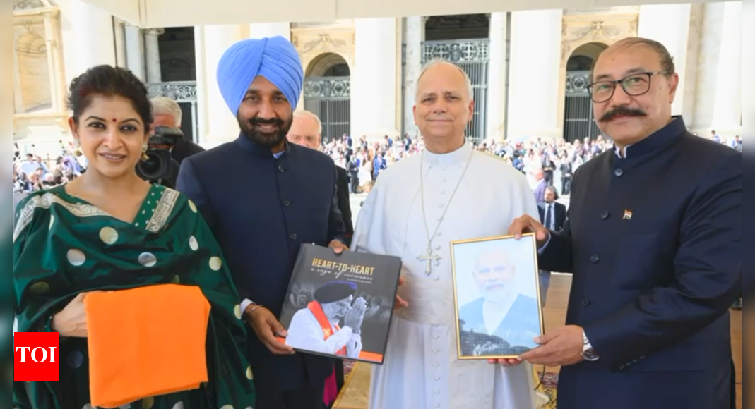 वेटिकन: पोप ने 75 वें जन्मदिन पर पीएम मोदी को आशीर्वाद दिया; उनके लंबे जीवन और अच्छे स्वास्थ्य के लिए प्रार्थना करें | भारत समाचार