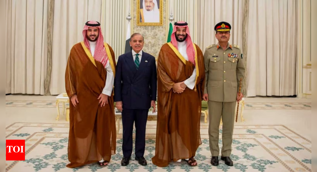 सऊदी-पाक रक्षा संधि: भारत का कहना है कि यह राष्ट्रीय हित की रक्षा करेगा भारत समाचार