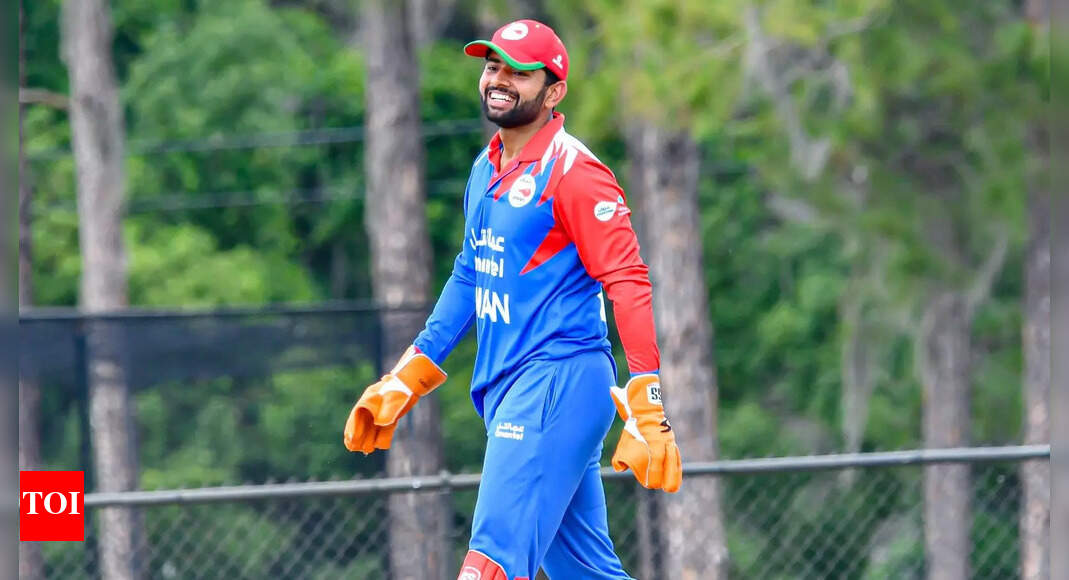 कानपुर से ओमान तक: विनायक शुक्ला – डेटा ऑपरेटर, आइडलिस ‘गुरु’ एमएस धोनी और कुलदीप यादव के बचपन के दोस्त | क्रिकेट समाचार