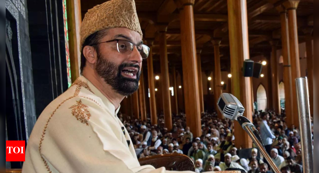 Mirwaiz ने प्रोफेसर भट के परिवार के लिए संवेदना के लिए सोपोर का दौरा करने की अनुमति दी भारत समाचार