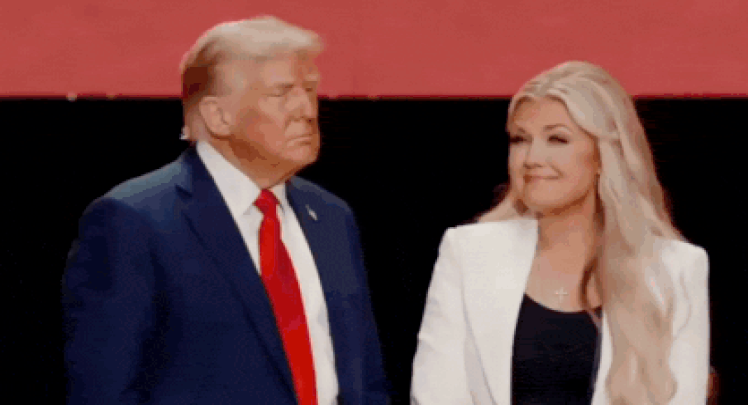 चार्ली किर्क की मेमोरियल सर्विस: डोनाल्ड ट्रम्प का लिटिल डांस एरिका को रोने वाली आँखों से मुस्कुराता है – देखो