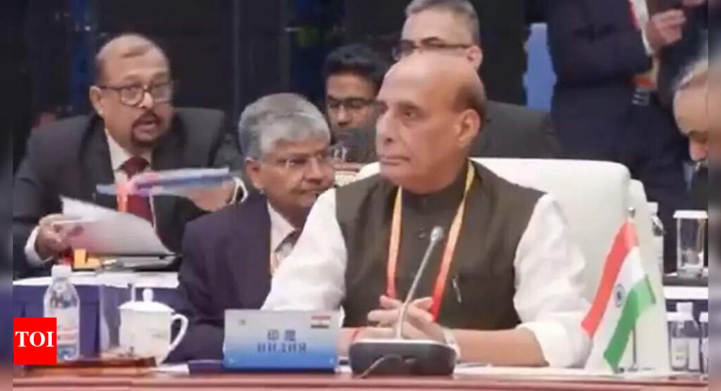 ट्रम्प दरें: भारत ने तुरंत 50% ड्यूटी पर प्रतिक्रिया क्यों नहीं दी? राजनाथ सिंह ने खुलासा किया | भारत समाचार