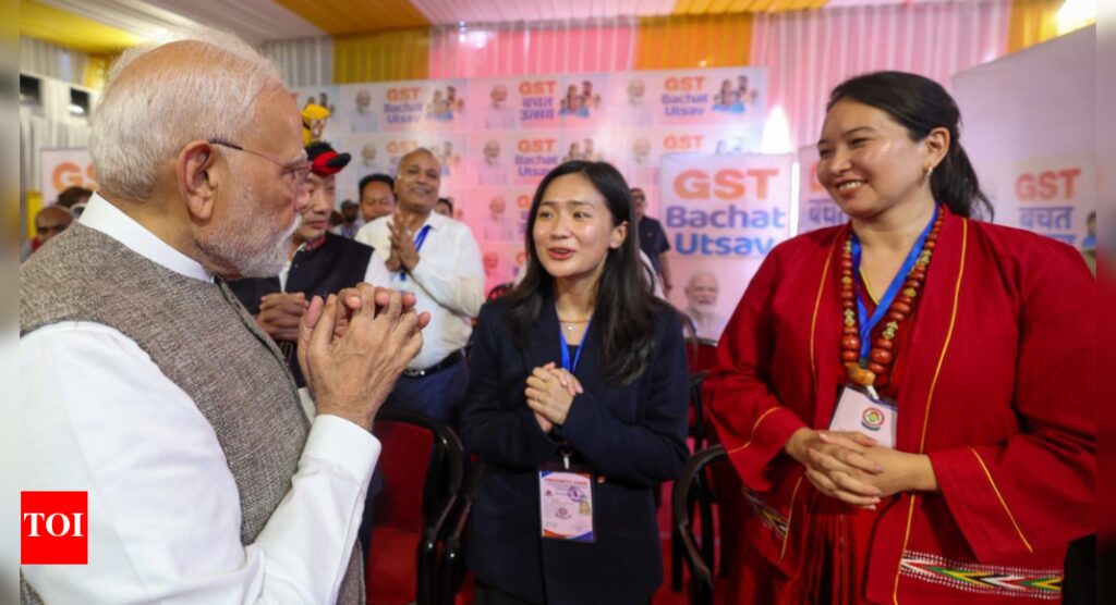 ‘GST BACAT UTSAV’: PM मोदी त्रिपुरा में व्यापारियों और उद्यमियों के साथ बातचीत करता है; प्रमुख क्षेत्रों के लिए लाभों पर प्रकाश डालता है | भारत समाचार ‘GST BACAT UTSAV’: PM मोदी त्रिपुरा में व्यापारियों और उद्यमियों के साथ बातचीत करता है; प्रमुख क्षेत्रों के लिए लाभों पर प्रकाश डालता है | भारत समाचार