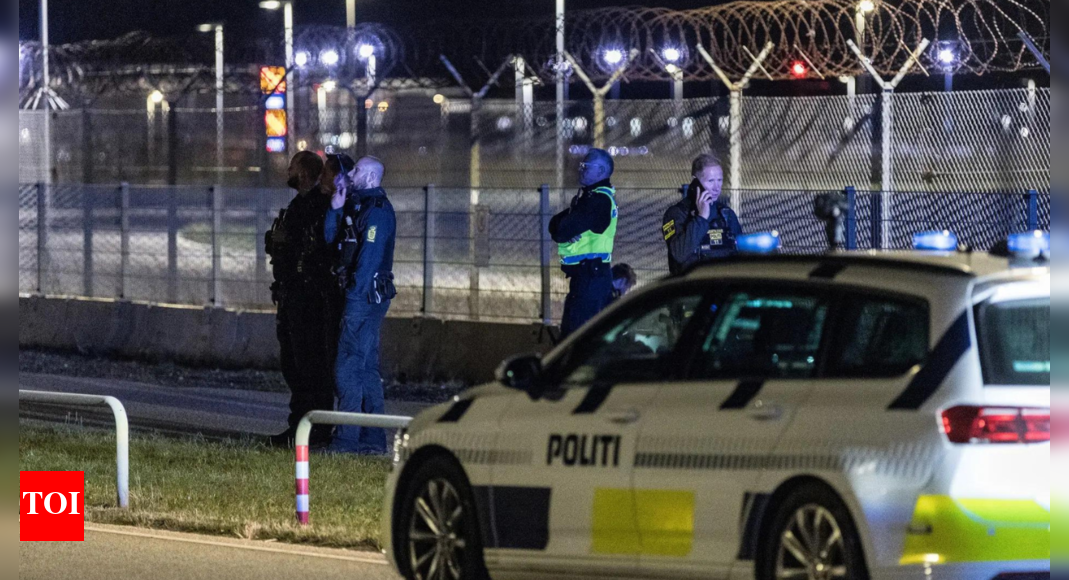 बंद डेनमार्क में कोपेनहेगन हवाई अड्डे: 2-3 अज्ञात ड्रोन हवाई क्षेत्र में देखे गए; कई विचलित उड़ानें