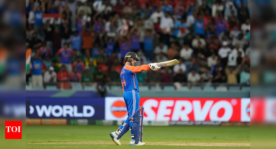 अभिषेक शर्मा की बहन एशिया कप के नायक के बाद एक चलती संदेश भेजती है क्रिकेट समाचार