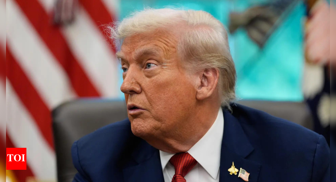 डोनाल्ड ट्रम्प ने टाइलेनॉल का दावा दोहराया, ” इसका उपयोग तब तक न करें, जब तक कि यह बिल्कुल आवश्यक न हो; अन्य टीकों पर सुझाव प्रस्तावित करता है