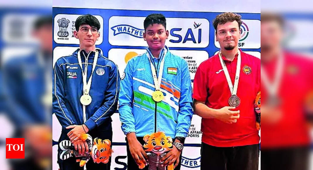 जोनाथन एंटनी एंटनी, 15, क्वालिफाई करता है, जूनियर आईएसएसएफ विश्व कप में सोना सुनिश्चित करता है अधिक खेल समाचार