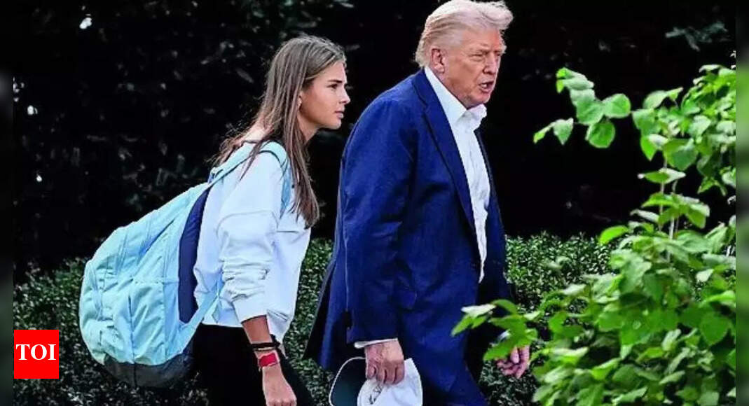 मेरे शरीर पर, ट्रम्प के व्यवस्थापक के रूप में सोरोस के बेटे का कहना है कि 23 बिलियन डॉलर की चैरिटी पर केंद्रित है