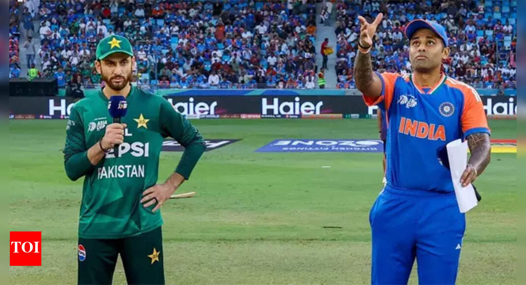 फिर से कोई हैंडशेक नहीं है! सूर्यकुमार यादव रॉयली ने टॉस में पूर्व पाकिस्तान कप्तान की उपेक्षा की | क्रिकेट समाचार