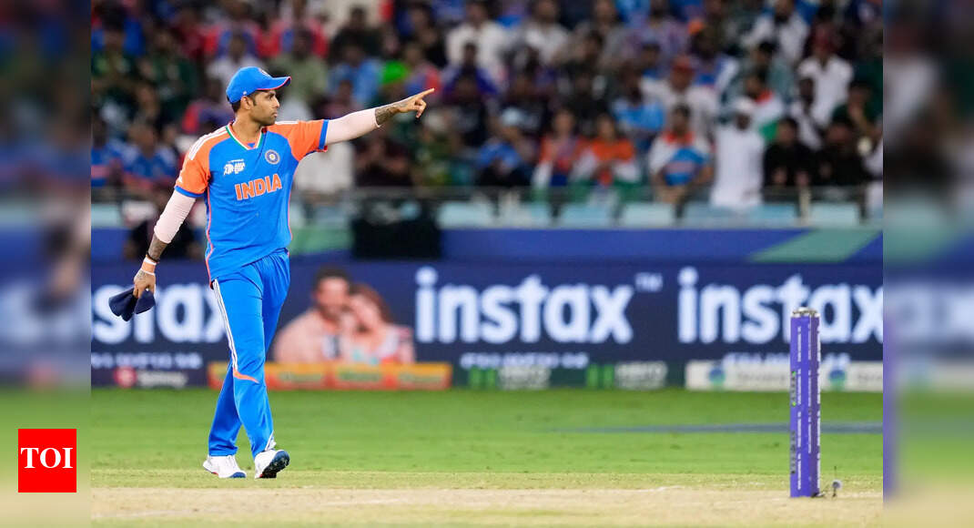 भारत के कप्तान, सूर्यकुमार, यादव को एक ‘अनावश्यक’ के लिए पाकिस्तान वसीम अकरम की किंवदंती की गर्मी का सामना करना पड़ता है क्रिकेट समाचार