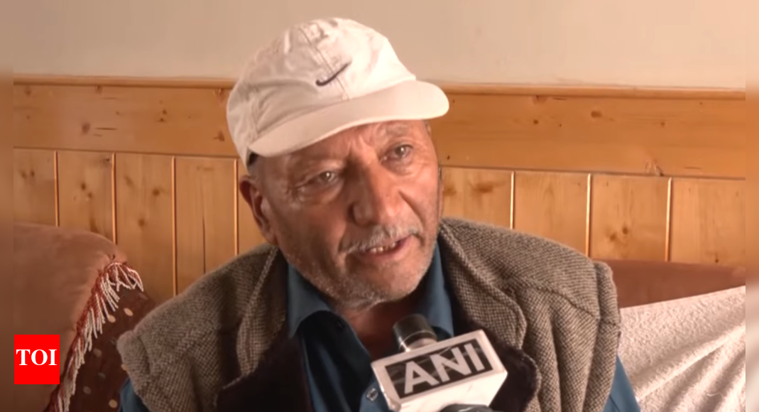 ‘भाजपा ने राष्ट्र के बहादुर बेटे का जीवन लिया’: लद्दाख झड़पों में कारगिल के दिग्गज को मार दिया गया; पिता का कहना है कि उन्होंने 22 साल में दो बार पाकिस्तान के खिलाफ लड़ाई लड़ी भारत समाचार