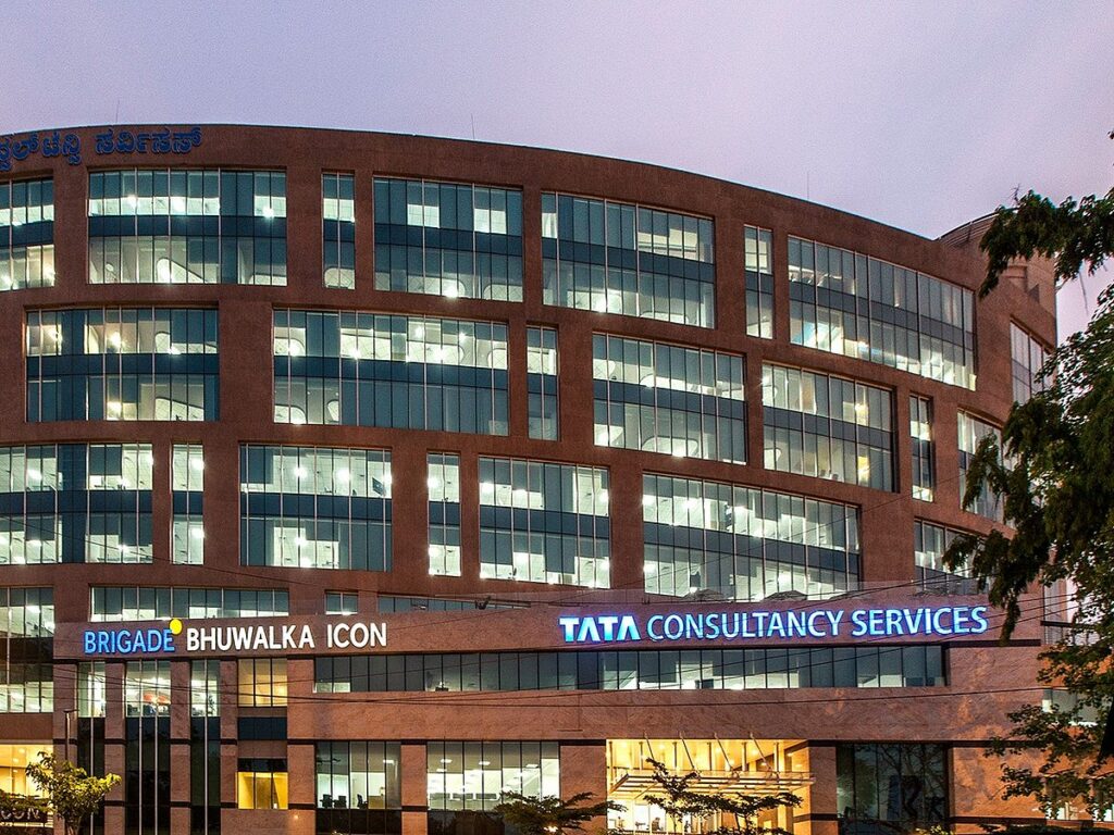 TCS अमेज़ॅन के बाद अनुमोदित H-1B वीजा का दूसरा लाभार्थी: USCIS TCS अमेज़ॅन के बाद अनुमोदित H-1B वीजा का दूसरा लाभार्थी: USCIS