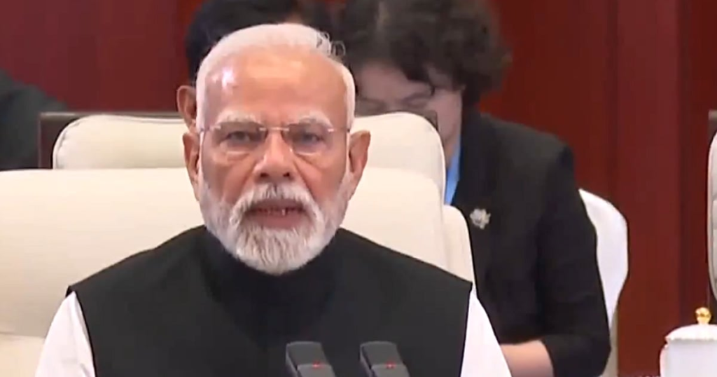 पीएम मोदी ने पाकिस्तान पीएम के साथ स्किमिट पर पीहलगाम के हमले को सहायता में दिया