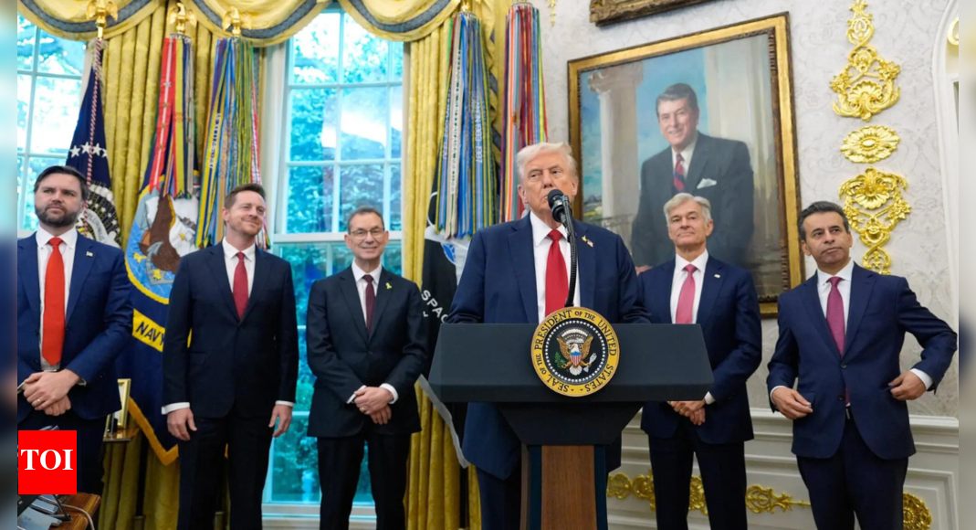 TRUMPRX क्या है? डोनाल्ड ट्रम्प ने डिस्काउंट ड्रग की कीमतों की पेशकश करने के लिए एक नई वेबसाइट की घोषणा की; बचत 50% तक पहुंचने की उम्मीद है