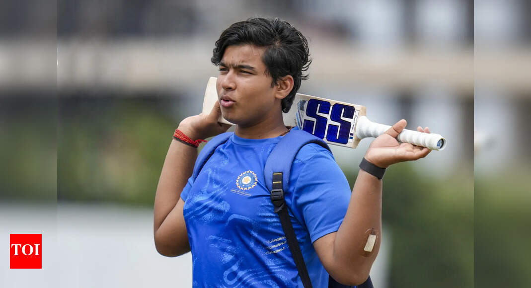 किशोर भावना! Vaibhav Suryavanshi Centro बनाम ऑस्ट्रेलिया U-19 | क्रिकेट समाचार