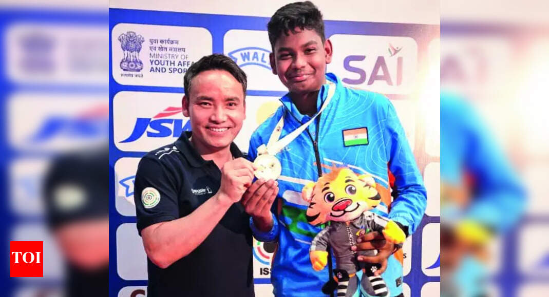 स्मोकिंग गन! युवा प्रशिक्षक भारत टीम में मारक क्षमता जोड़ते हैं | अधिक खेल समाचार