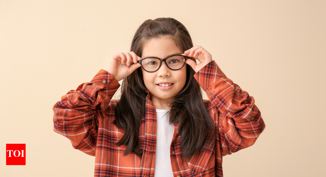 बच्चों में अपवर्तन त्रुटियां: प्रारंभिक सुधार शैक्षणिक सफलता के लिए क्यों है