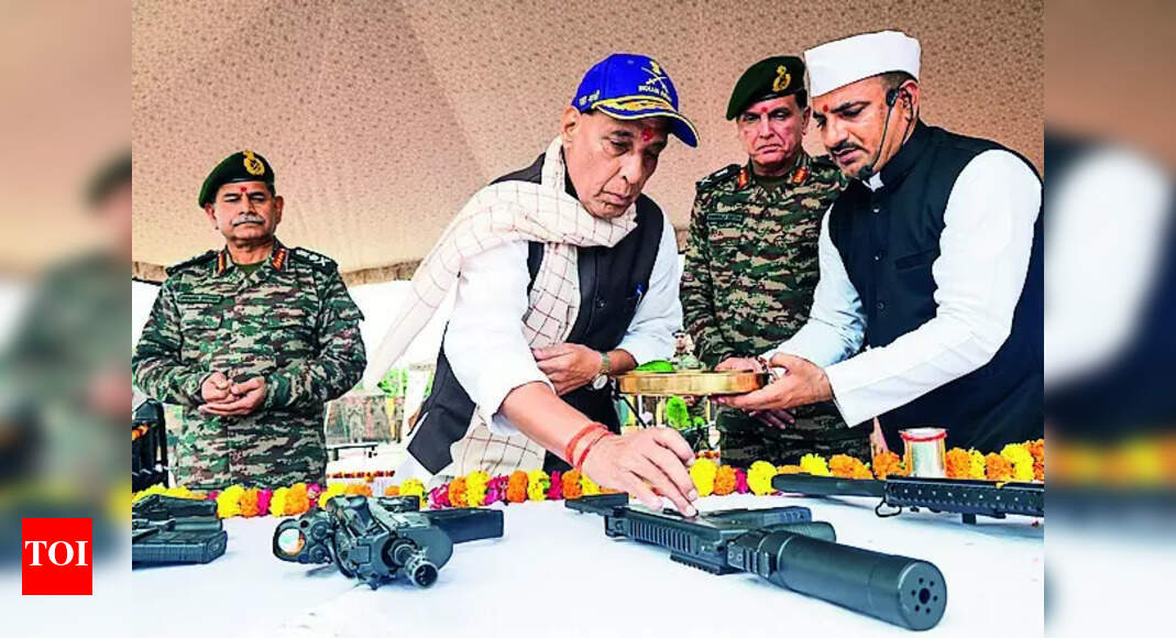 कराची के लिए सड़क सर क्रीक के माध्यम से है: राजनाथ से पाकिस्तान | भारत समाचार