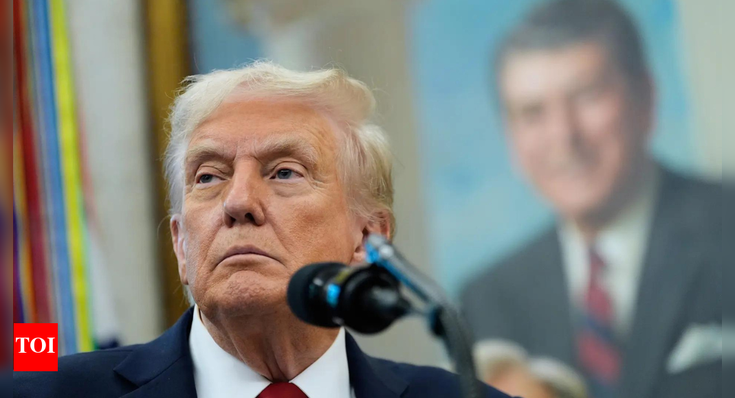 ‘लीगल, नॉट मर्डर: डोनाल्ड ट्रम्प ने हमें ड्रग कार्टेल के साथ’ सशस्त्र संघर्ष ‘में घोषित किया; अमेरिकियों को सुरक्षित रखने के लिए लेबल ‘आवश्यक’ हैं