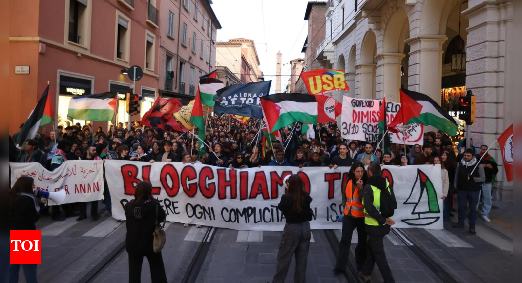 ‘सब कुछ ब्लॉक करने के लिए तैयार’: इज़राइल के गाजा की मदद नौकाओं को रोकने के बाद पूरे यूरोप में विरोध प्रदर्शन; मुख्य विवरण