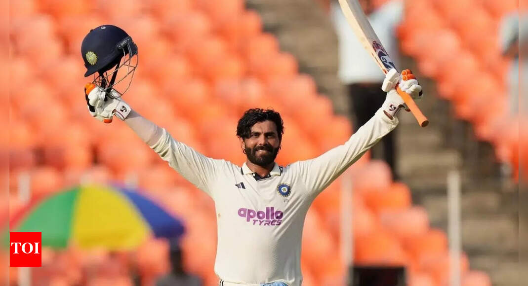 Ind बनाम WI लाइव स्कोर, 1 टेस्ट मैच दिन 3: टन-अप रवींद्र जडेजे के रूप में भारत नेत्र विंडीज के खिलाफ बड़ी जीत