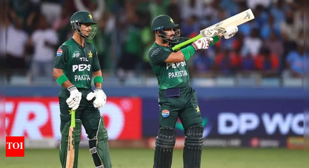 एशिया कप की शर्म के बावजूद, पाकिस्तान बधाई बधाई, साहिबजादा फरहान | क्रिकेट समाचार