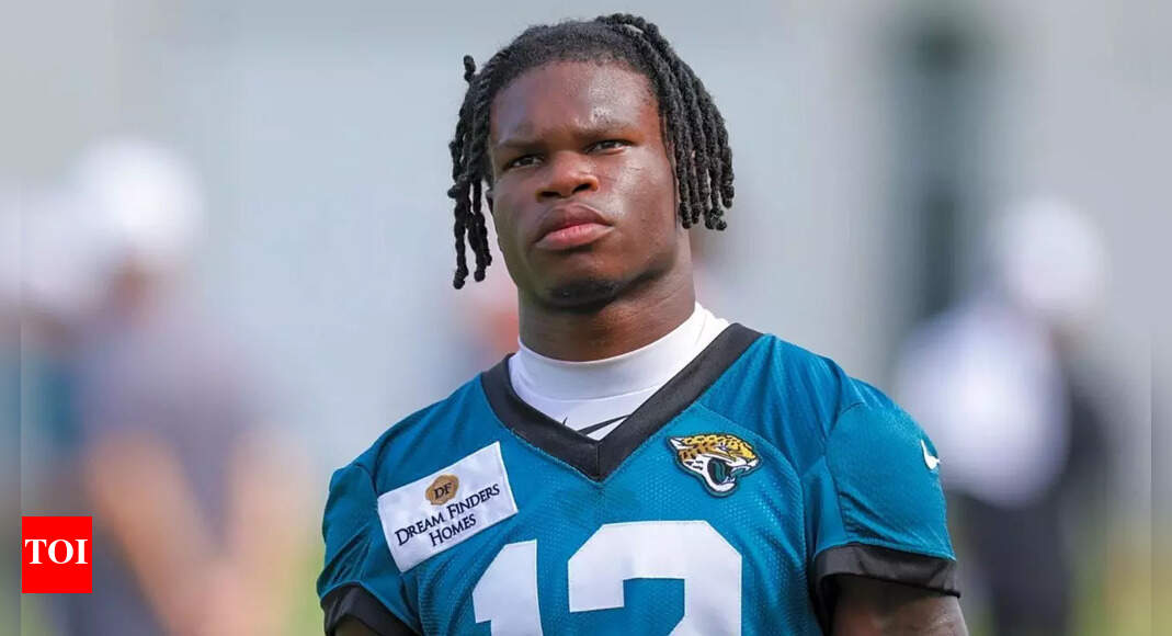 जगुआर कोच ट्रैविस हंटर के संघर्षों और उनके बदमाश सीजन के पीछे की कठिन चुनौती के बारे में खुलता है एनएफएल समाचार