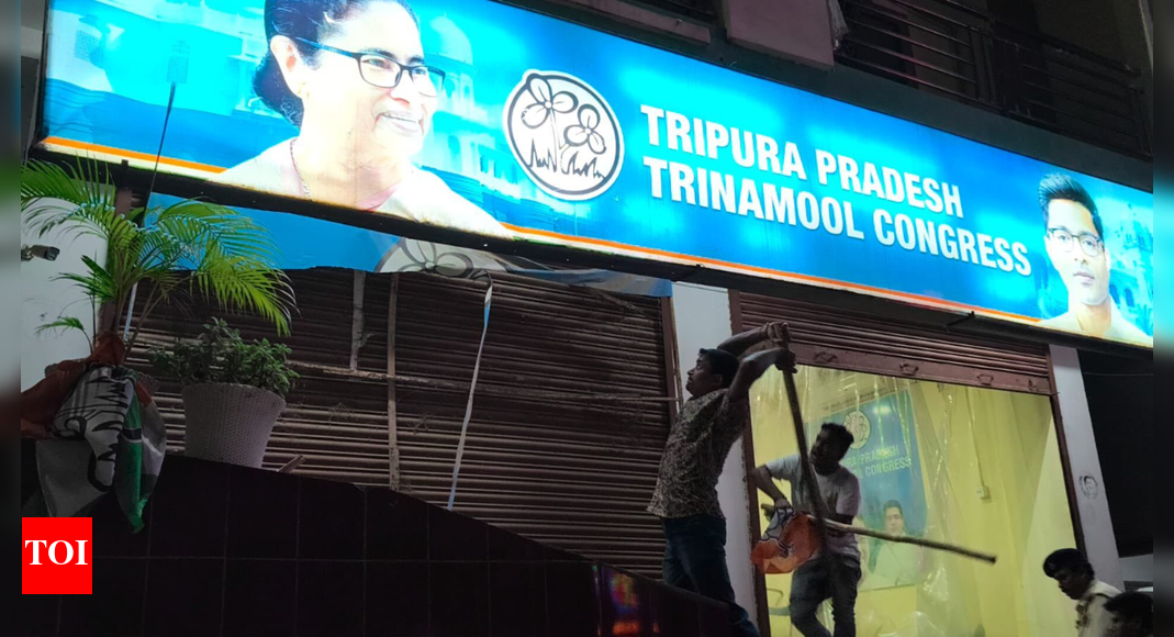 तो किसके लिए? अब, टीएमसी ने त्रिपुरा कार्यालय की पुष्टि की ‘बीजेपी द्वारा समर्थित ठगों द्वारा हमला किया गया’ – वीडियो | भारत समाचार