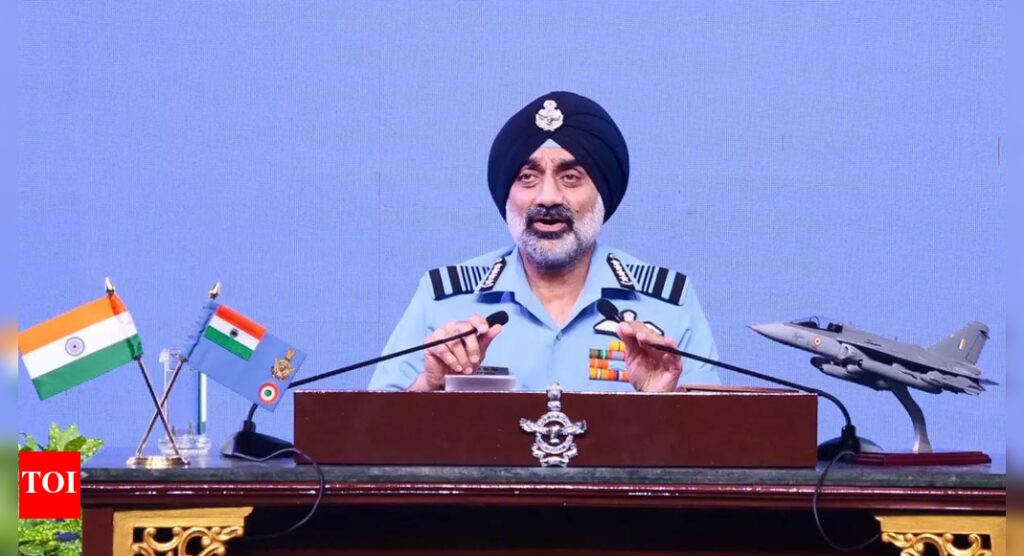 ‘बोल्ड एंड सटीक हमले’: IAF का प्रमुख, AP सिंह, सिंदूर ऑपरेशन को दर्शाता है; प्रगति स्वयं की फसल क्षमताओं | भारत समाचार ‘बोल्ड एंड सटीक हमले’: IAF का प्रमुख, AP सिंह, सिंदूर ऑपरेशन को दर्शाता है; प्रगति स्वयं की फसल क्षमताओं | भारत समाचार