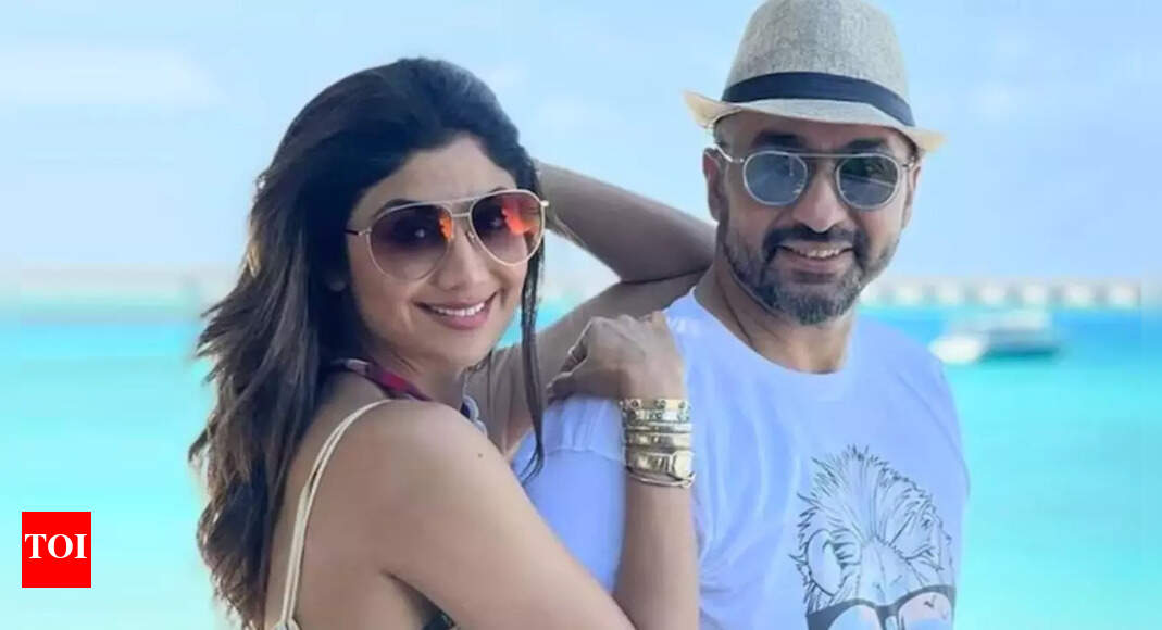 ‘फर्स्ट डिपॉजिट 60 मिलियन रुपये’: बॉम्बे एचसी ने शिल्पा शेट्टी, राज कुंड्रा को धोखाधड़ी के मामले में बताया; दंपति ने विदेश यात्रा करने के लिए पलक की तलाश की | मुंबई न्यूज