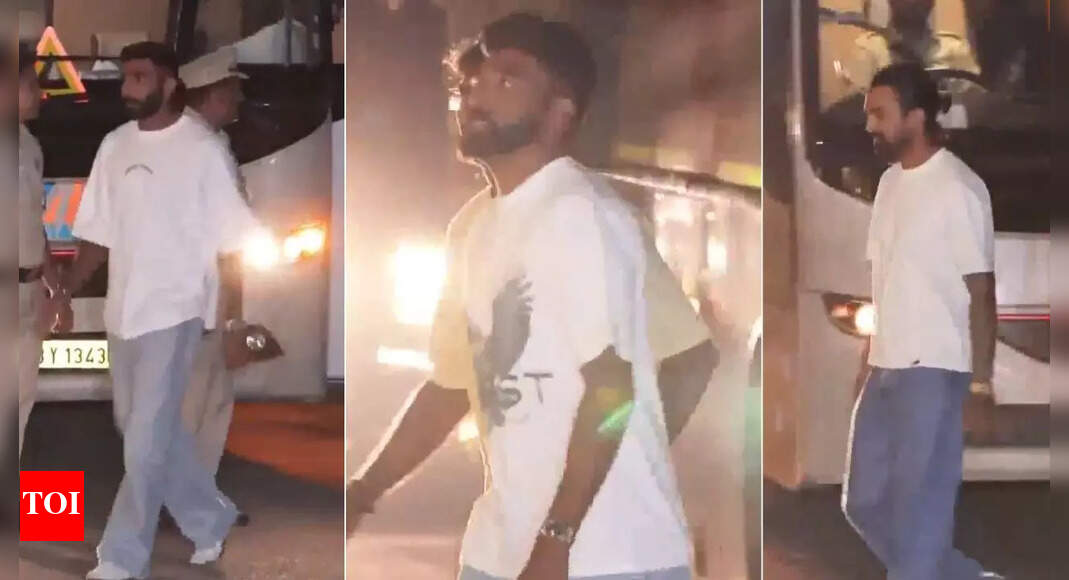 गौतम गंभीर की भारतीय टीम का विशेष रात्रिभोज: खिलाड़ी सफेद पोशाक में दिखे; शुबमन गिल का दिखा अलग लुक | क्रिकेट समाचार