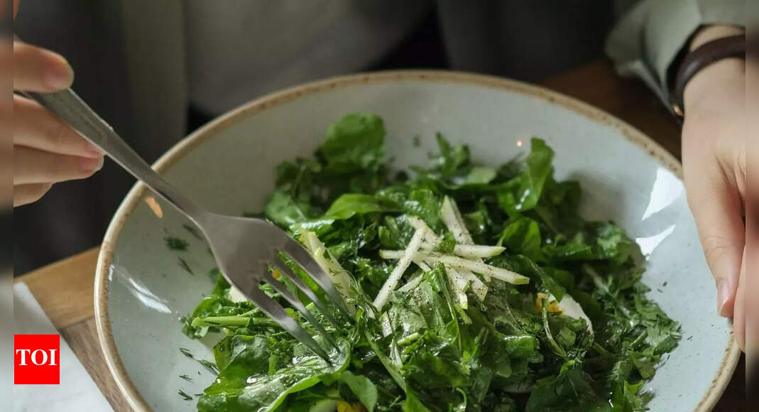 ऑन्कोलॉजिस्ट ने भारतीय व्यंजनों के 5 खाद्य पदार्थों का खुलासा किया जो कैंसर को रोक सकते हैं |