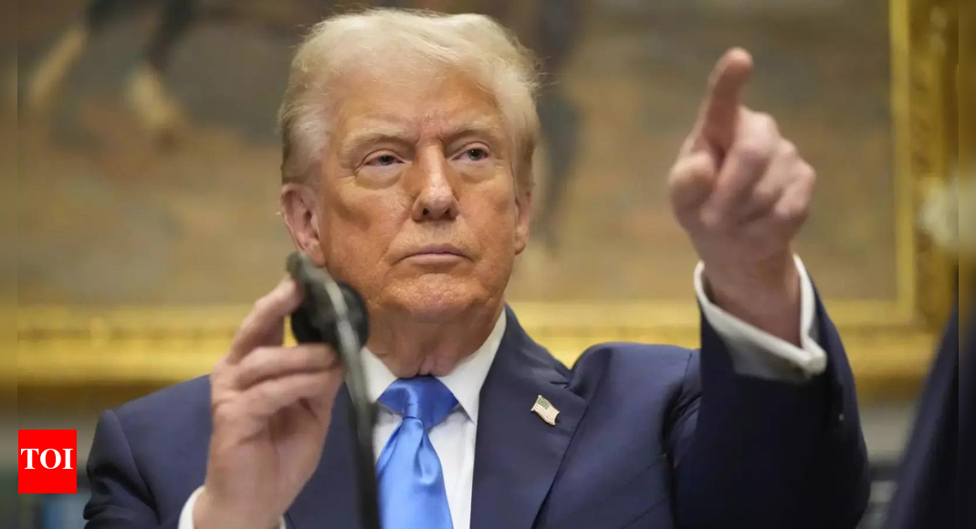 ’24 घंटे में मैंने शांति समझौता कर लिया’: डोनाल्ड ट्रंप ने भारत-पाकिस्तान के बीच संघर्ष विराम का दावा दोहराया; उद्धरण व्यावसायिक दबाव | भारत समाचार
