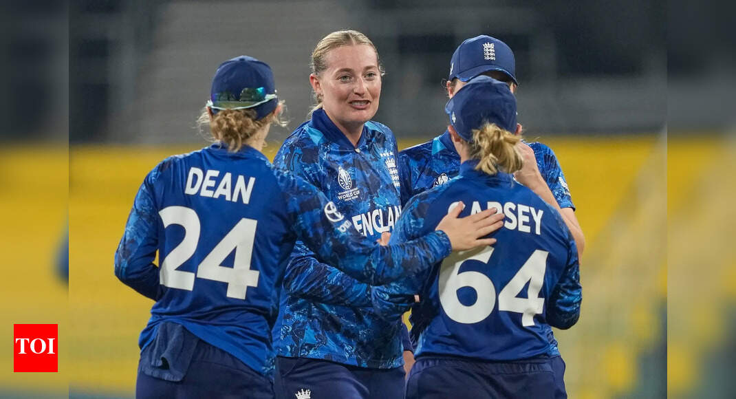 महिला विश्व कप 2025: नेट साइवर-ब्रंट के रिकॉर्ड शतक और सोफी एक्लेस्टोन की वीरता ने इंग्लैंड को श्रीलंका पर 89 रन से जीत दिलाई | क्रिकेट समाचार