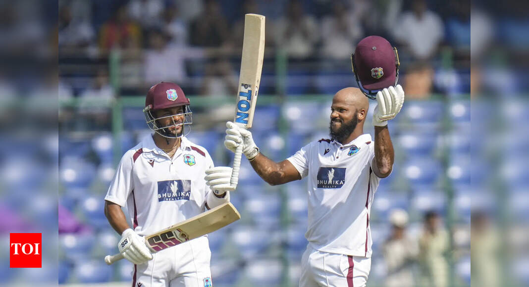 23 वर्षों में पहली बार! वेस्टइंडीज के सलामी बल्लेबाज जॉन कैंपबेल ने भारत के खिलाफ शतकीय लंबी लड़ाई के साथ इतिहास लिखा | क्रिकेट समाचार