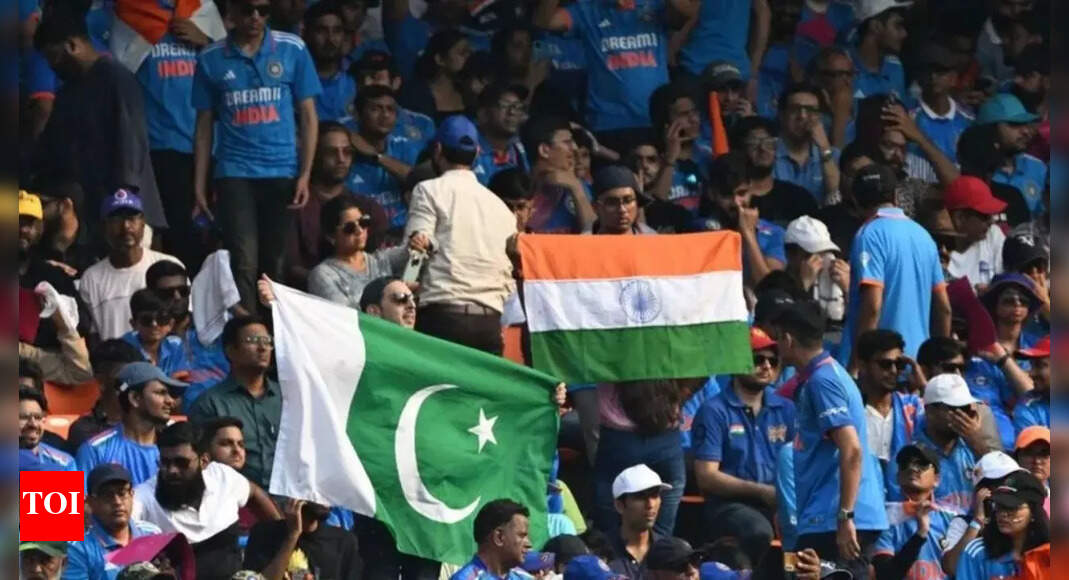 IND vs PAK: भारत से मुकाबले से पहले पाकिस्तान हॉकी ने जारी की चेतावनी: ‘अगर भारतीय खिलाड़ी हाथ न मिलाएं…’ | हॉकी समाचार