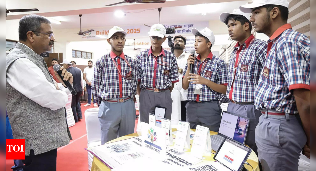 3 लाख से अधिक स्कूल भारत की सबसे बड़ी स्कूल नवाचार चुनौती में शामिल हुए | भारत समाचार