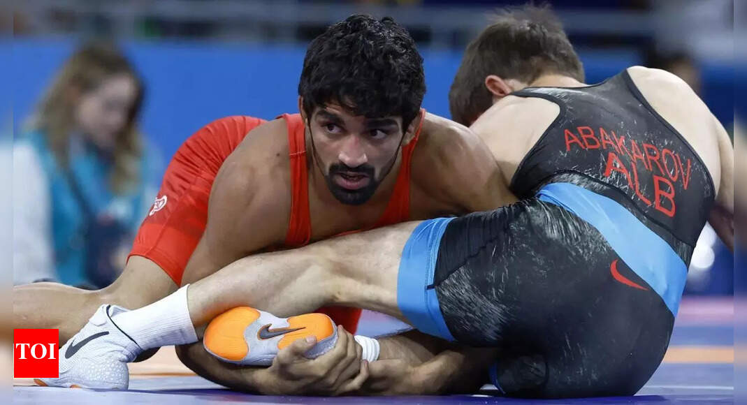 ‘मैंने गलती की है’: ओलंपिक पदक विजेता अमन सहरावत को विश्व चैंपियनशिप में वजन बढ़ाने में नाकाम रहने के बाद निलंबन का अफसोस है | अधिक खेल समाचार