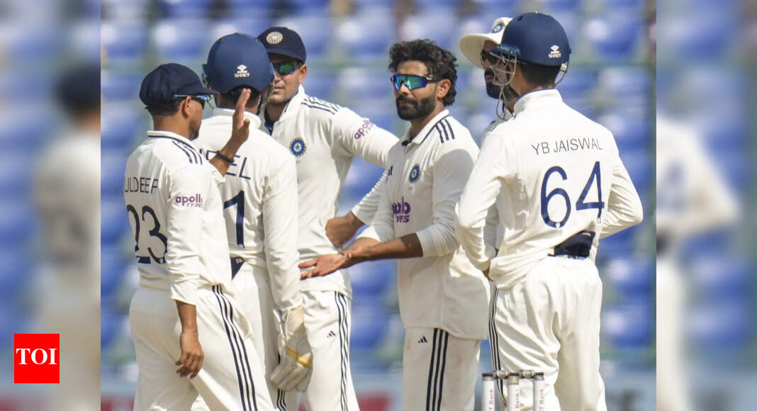 IND vs WI: क्या कोटला ट्रैक की मंदी के कारण आगामी घरेलू टेस्ट में रणनीतिक बदलाव करना पड़ेगा? | क्रिकेट समाचार