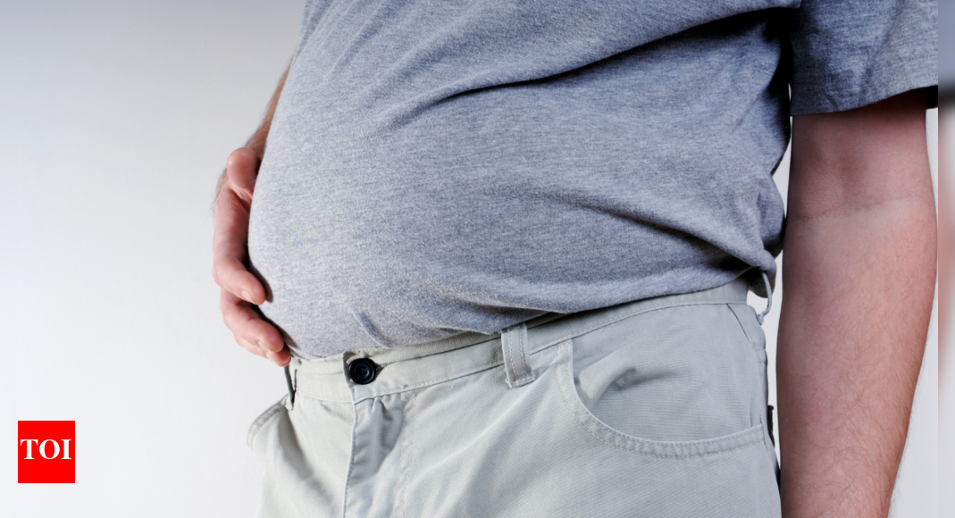 स्वाभाविक रूप से पेट की चर्बी कैसे कम करें: आहार, योग, नींद और जीवनशैली पर सद्गुरु के सुझाव