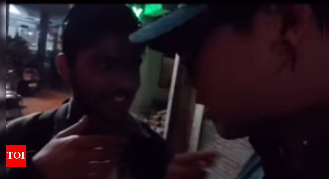 ‘जब मैं भारत में एक नस्लवादी से मिला’: कोरियाई व्लॉगर ने ‘कोरोनावायरस’ कहा; वीडियो हुआ वायरल | भारत समाचार