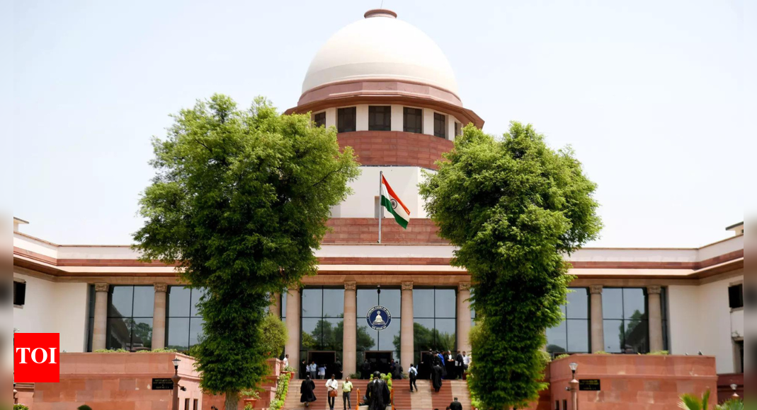 सहारा संपत्ति बिक्री मामला: सुप्रीम कोर्ट ने अडानी समूह को संपत्ति बेचने की याचिका पर सरकार, सेबी से जवाब मांगा; 17 नवंबर के लिए मुद्दों की सूची | भारत समाचार