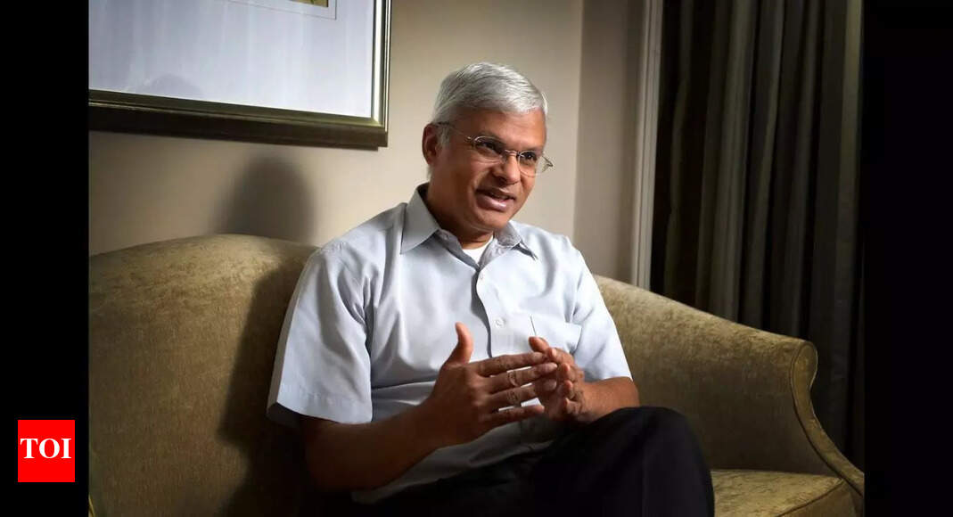 संयुक्त राज्य अमेरिका में भारतीय मूल की विशेषज्ञ एशले टेलिस कौन हैं, जिनकी चीन के साथ संबंधों के लिए आलोचना की गई थी?