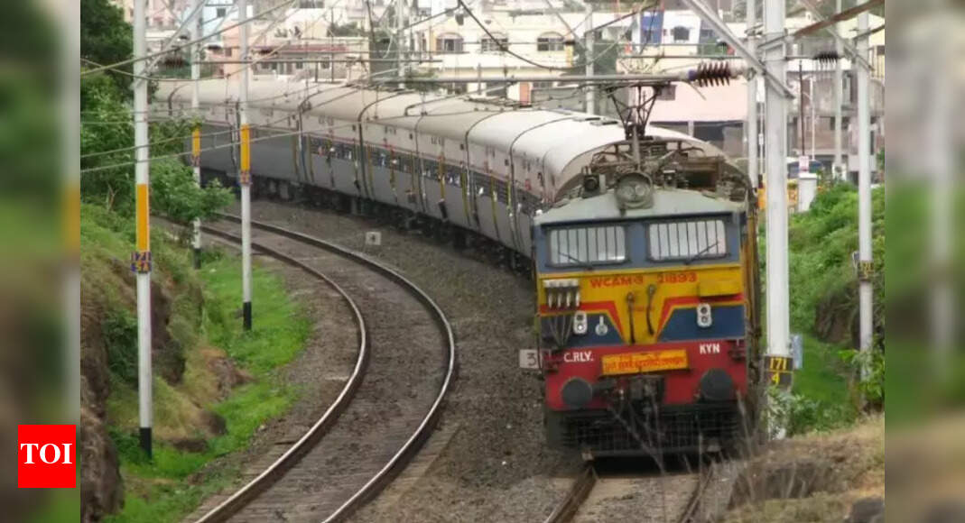 रेलवे हाई-स्पीड कॉरिडोर बनाएगा और वंदे भारत 4.0 लॉन्च करेगा; मंत्री ने खराब गुणवत्ता वाले आपूर्तिकर्ताओं को दी चेतावनी | भारत समाचार