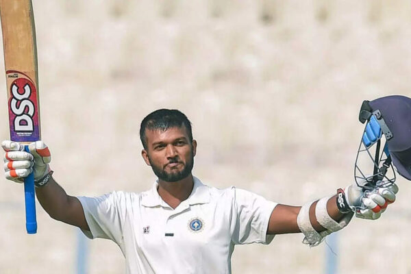 हवा में शर्म की बात: पूर्व चयनकर्ता इस बात से ‘आश्चर्यचकित’ थे कि जलज सक्सेना कभी भारत के लिए नहीं खेले – देखें वीडियो | क्रिकेट समाचार