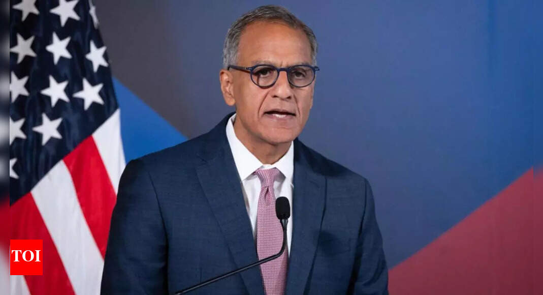 भारत में पूर्व अमेरिकी राजदूत रिचर्ड वर्मा को टी. रोवे प्राइस का स्वतंत्र निदेशक नियुक्त किया गया | विश्व समाचार