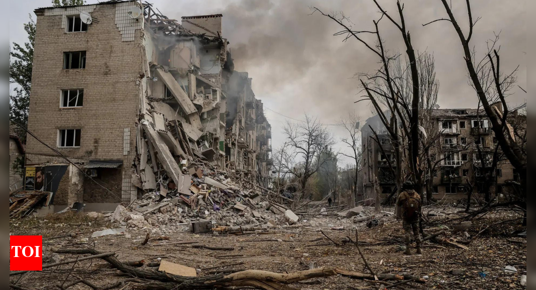 पिशचेन, टाइखे और प्रिविलिया: रूस ने तीन यूक्रेनी गांवों पर कब्जा करने का दावा किया है; धीमी प्रगति जारी है